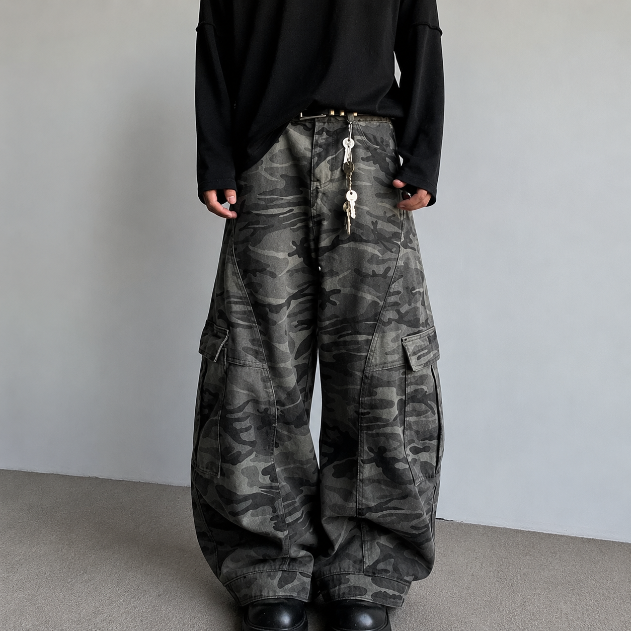 VAREN FORM Camo Barrel Cargo Pants in Grey Camo for men's gym-to-street wear