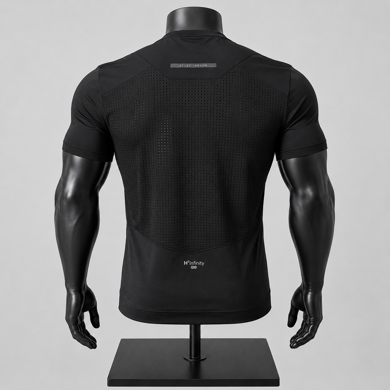 VAREN FORM Ice Silk Quick-Dry Training Tee in black front view