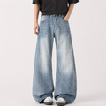 VAREN FORM Slub Washed Loose Straight Jeans blue wash model front
